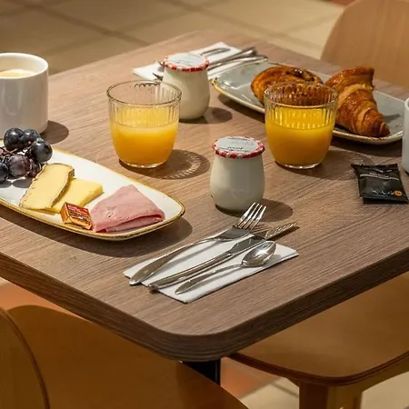 酒店 The Originals City, Des Volcans 3*