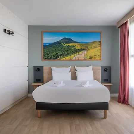 The Originals City, Des Volcans Champs (Auvergne)